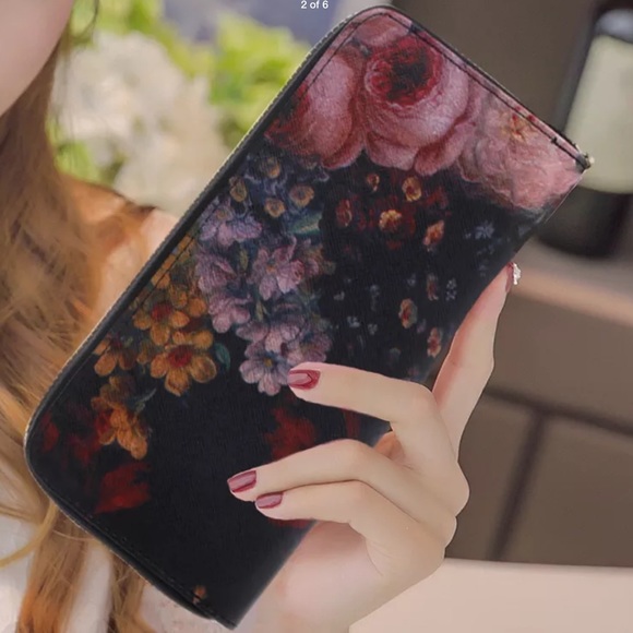 Handbags - Gorgeous Floral Black Wallet